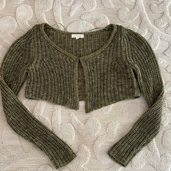 Knit cropped sweater💚 - Picture 2 of 3